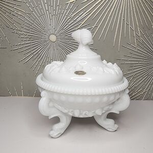 Westmoreland Milk Glass Argonaut Dish